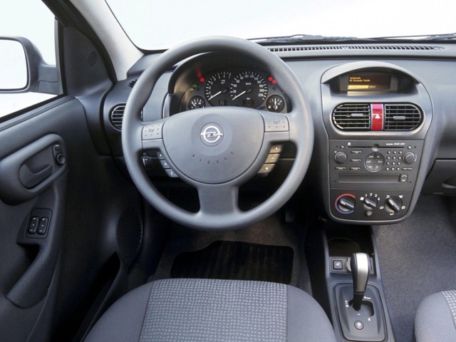 Opel Corsa 3 Doors photo 35