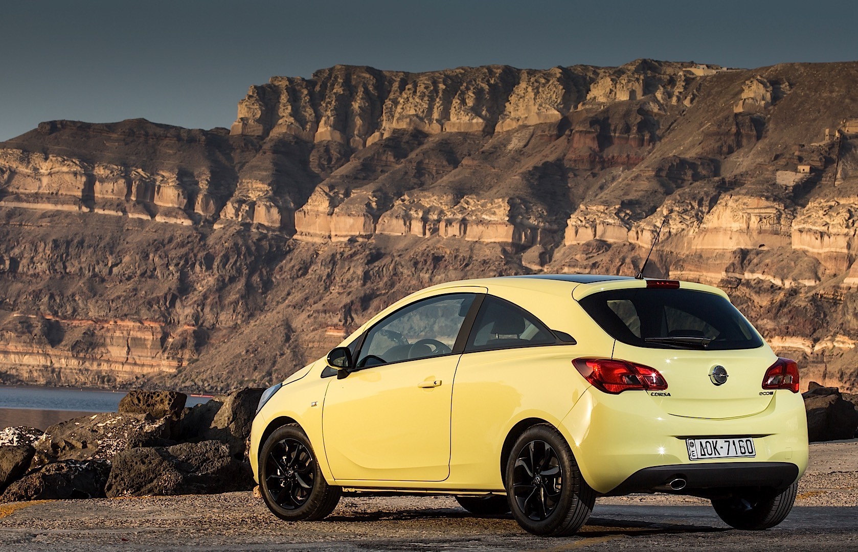 Opel Corsa 3 Doors photo 38