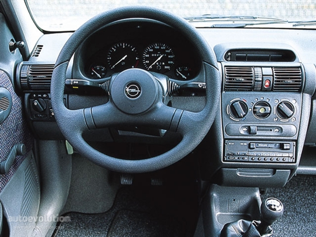 Opel Corsa 5 Doors foto 15