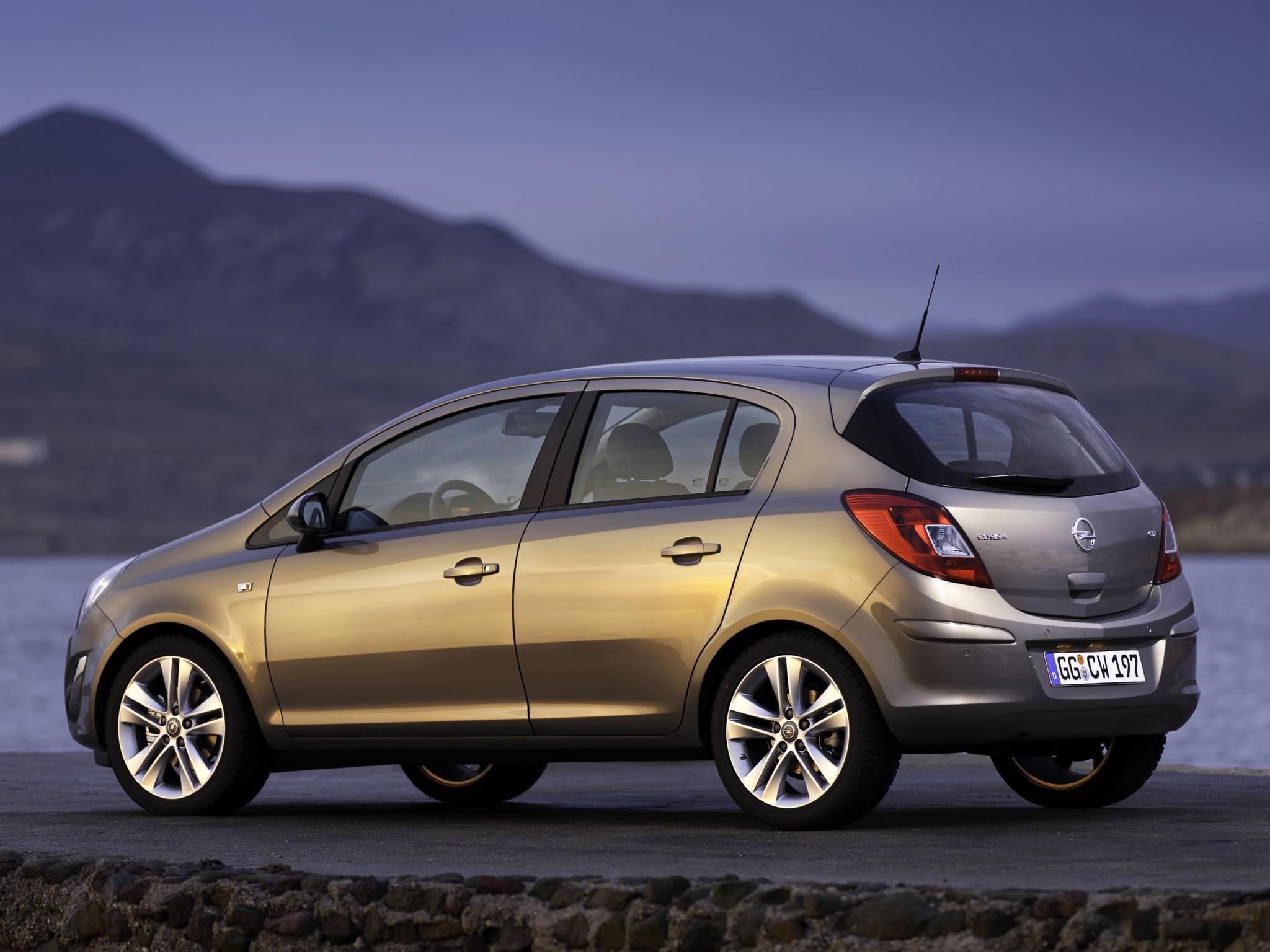 Opel Corsa 5 Doors photo 10