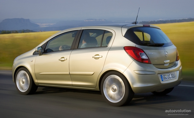Opel Corsa 5 Doors photo 1