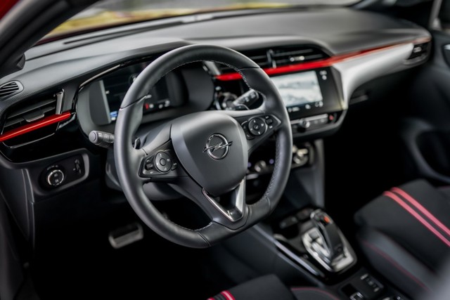 Opel Corsa 5 Doors photo 32