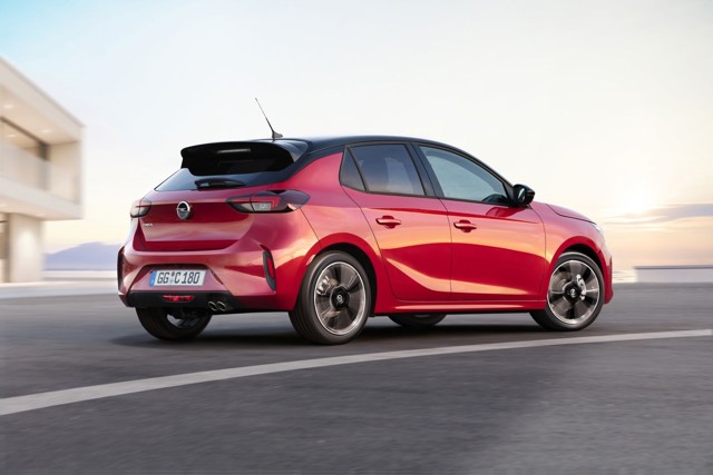 Opel Corsa 5 Doors photo 2