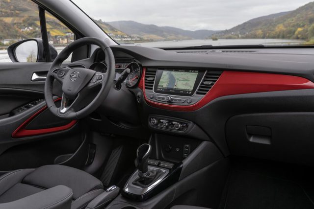 Opel Crossland photo 37