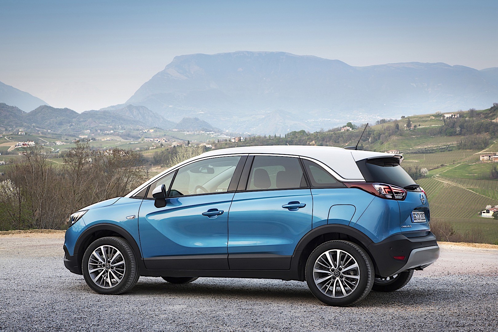 Opel Crossland photo 9