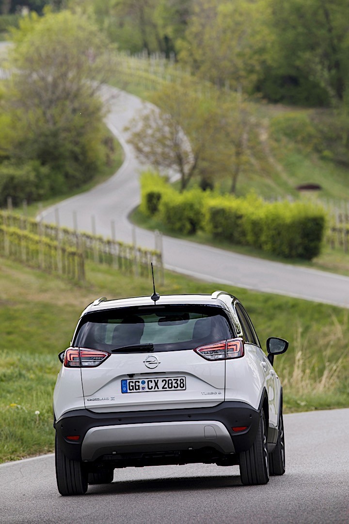 Opel Crossland photo 18