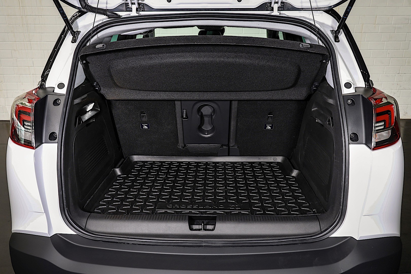 Opel Crossland photo 45