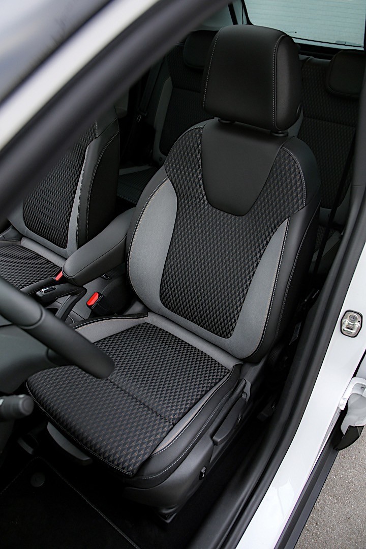 Opel Crossland photo 47