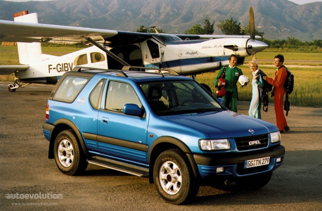 Opel Frontera photo 2