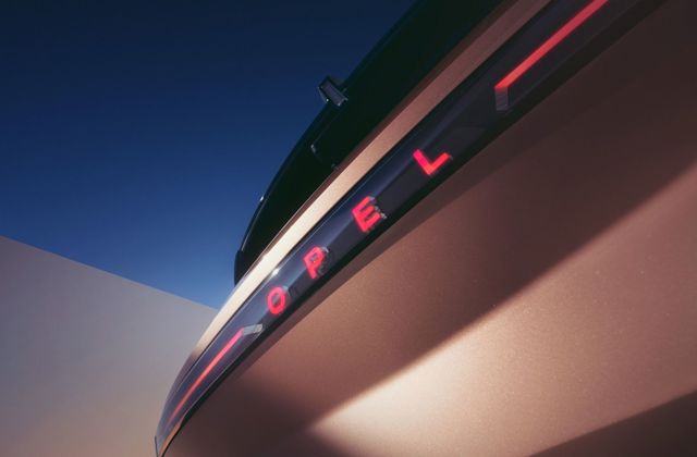 Opel Grandland photo 8