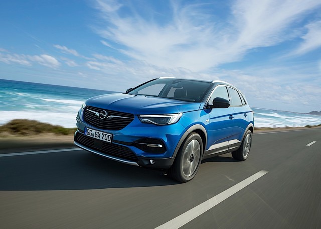 Opel Grandland photo 11