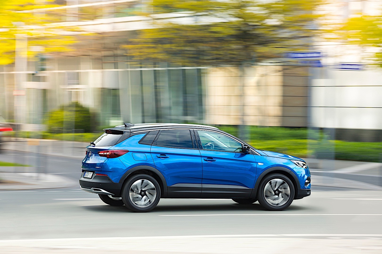 Opel Grandland photo 13