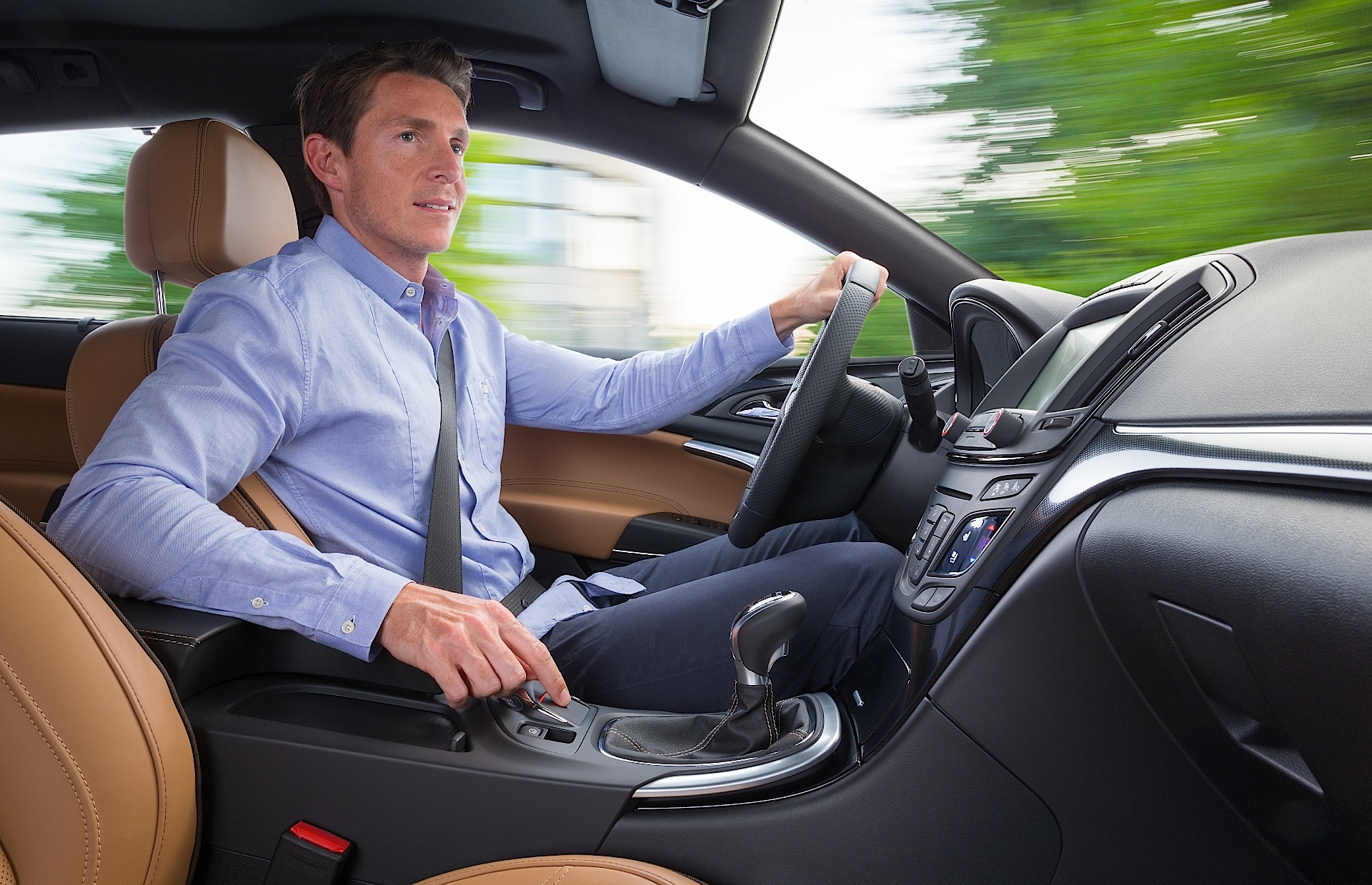 Opel Insignia Country Tourer photo 18