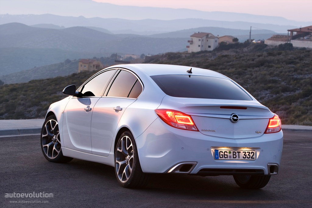 Opel Insignia Opc photo 6