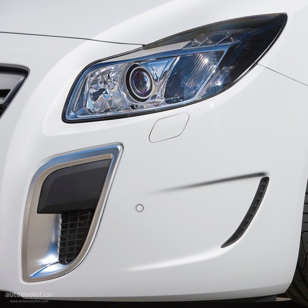 Opel Insignia Opc photo 8