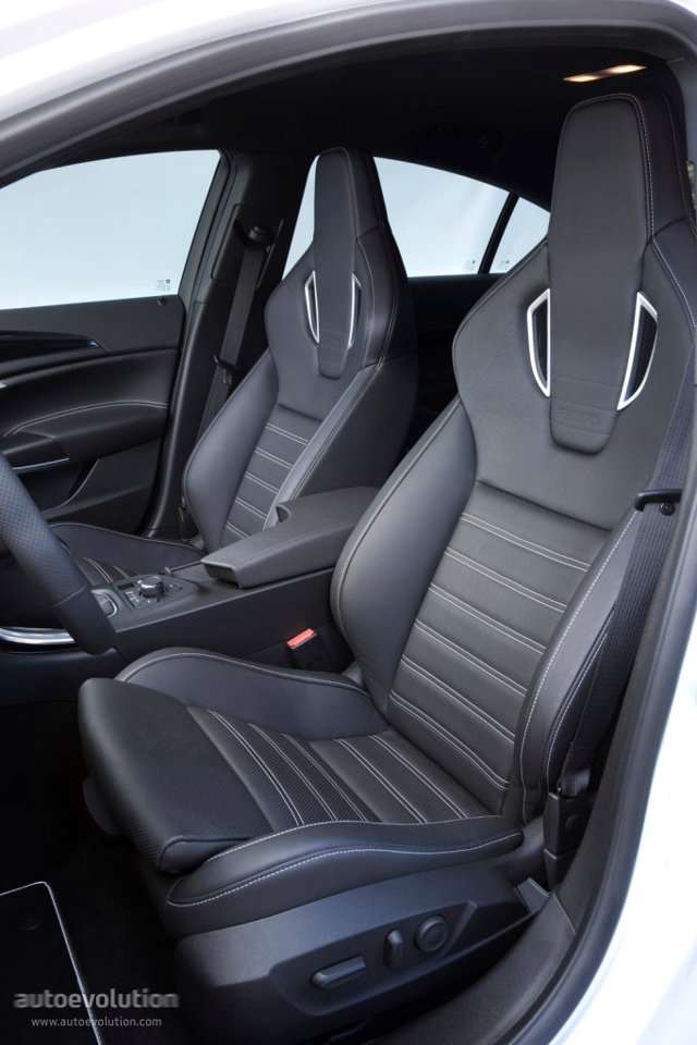 Opel Insignia Opc photo 29