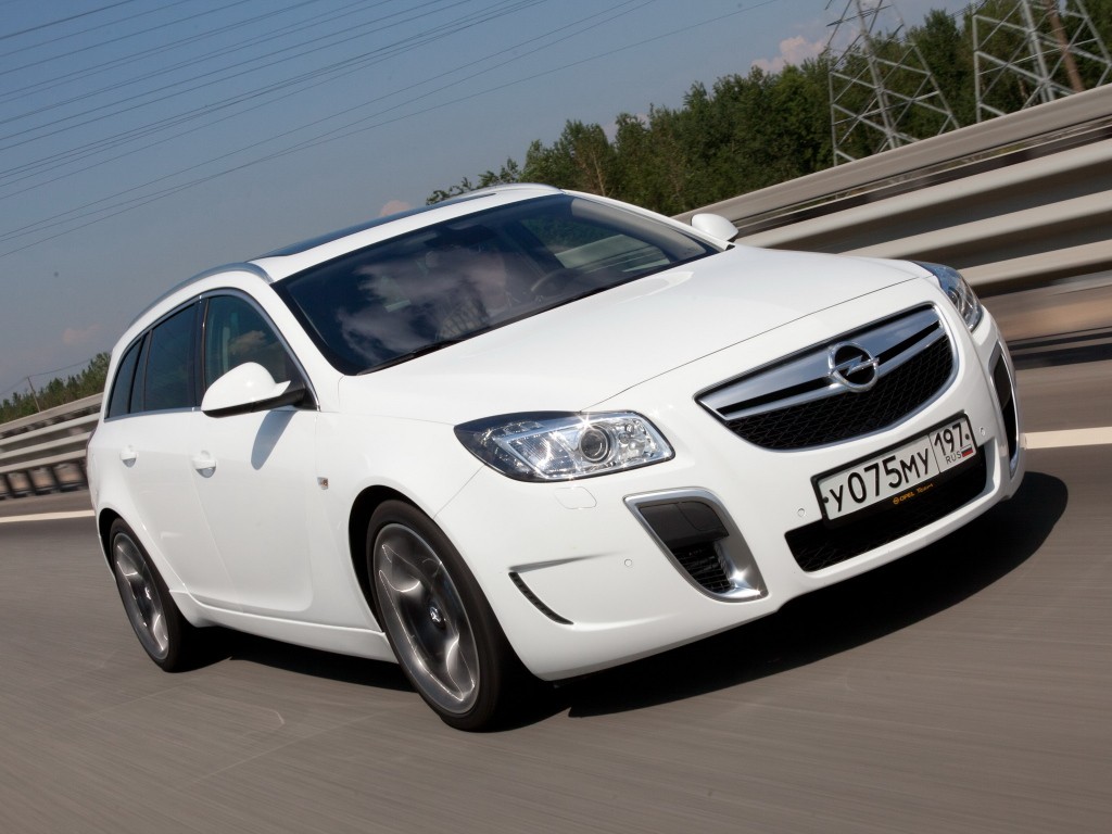 Opel Insignia Sports Tourer Opc photo 26