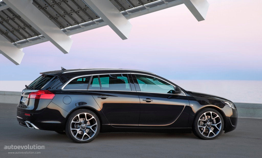 Opel Insignia Sports Tourer Opc photo 7
