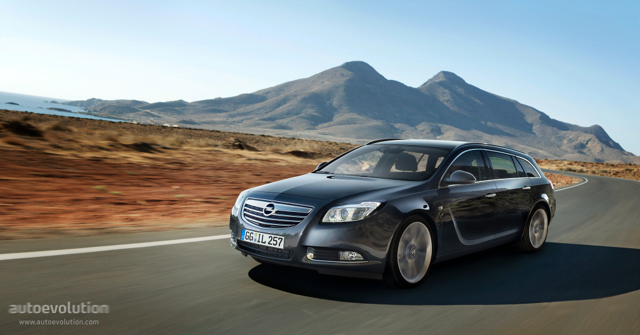 Opel Insignia Sports Tourer photo 1