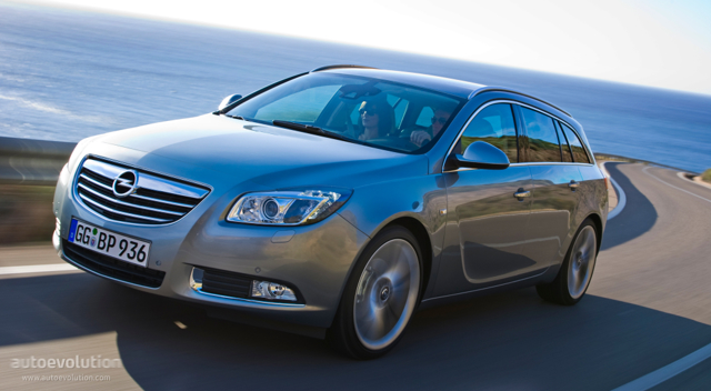 Opel Insignia Sports Tourer photo 3