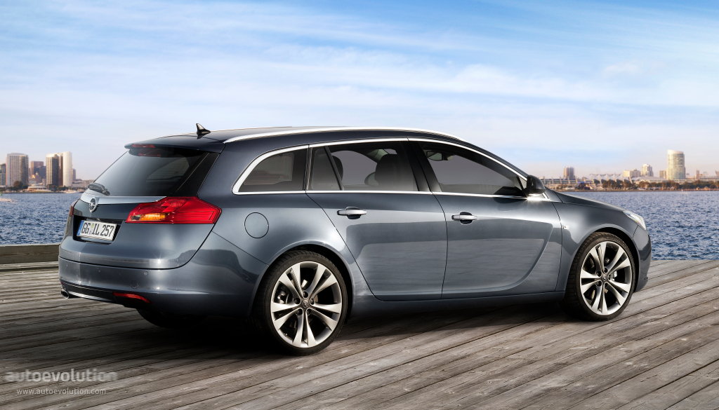 Opel Insignia Sports Tourer photo 7