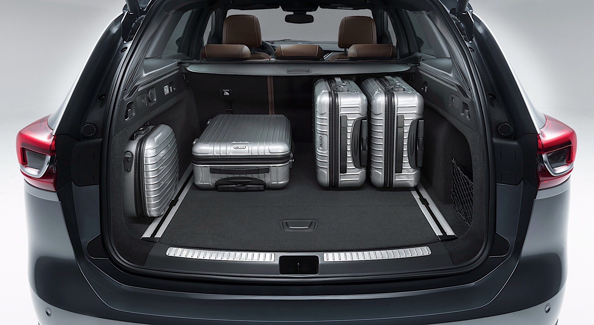 Opel Insignia Sports Tourer photo 11