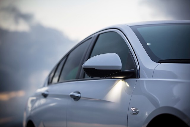Opel Insignia foto 9