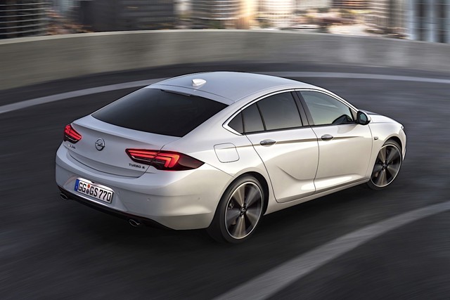 Opel Insignia foto 10