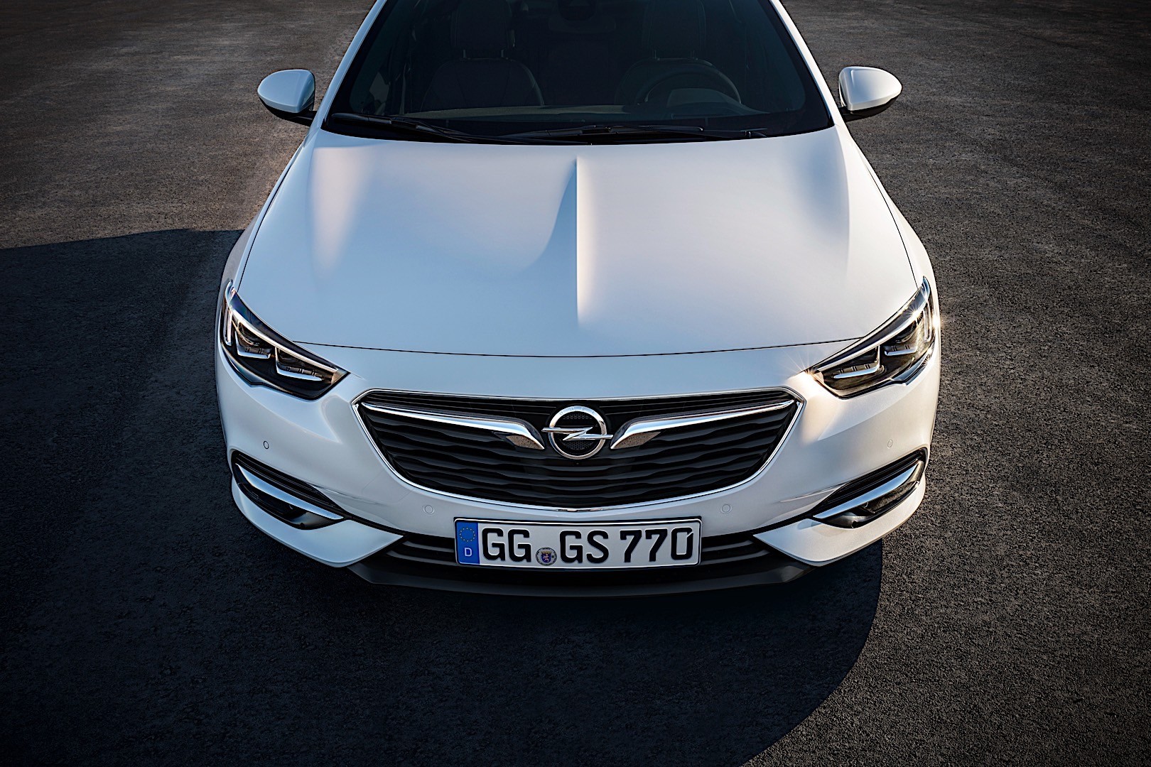 Opel Insignia photo 11