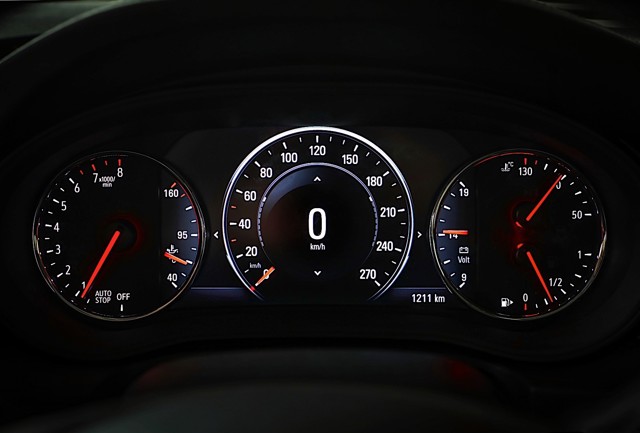 Opel Insignia foto 31