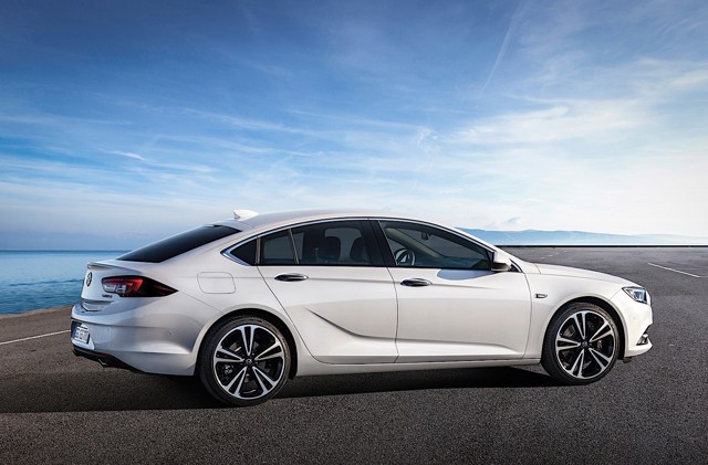 Opel Insignia foto 20