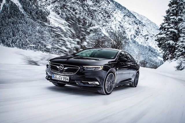 Opel Insignia foto 21