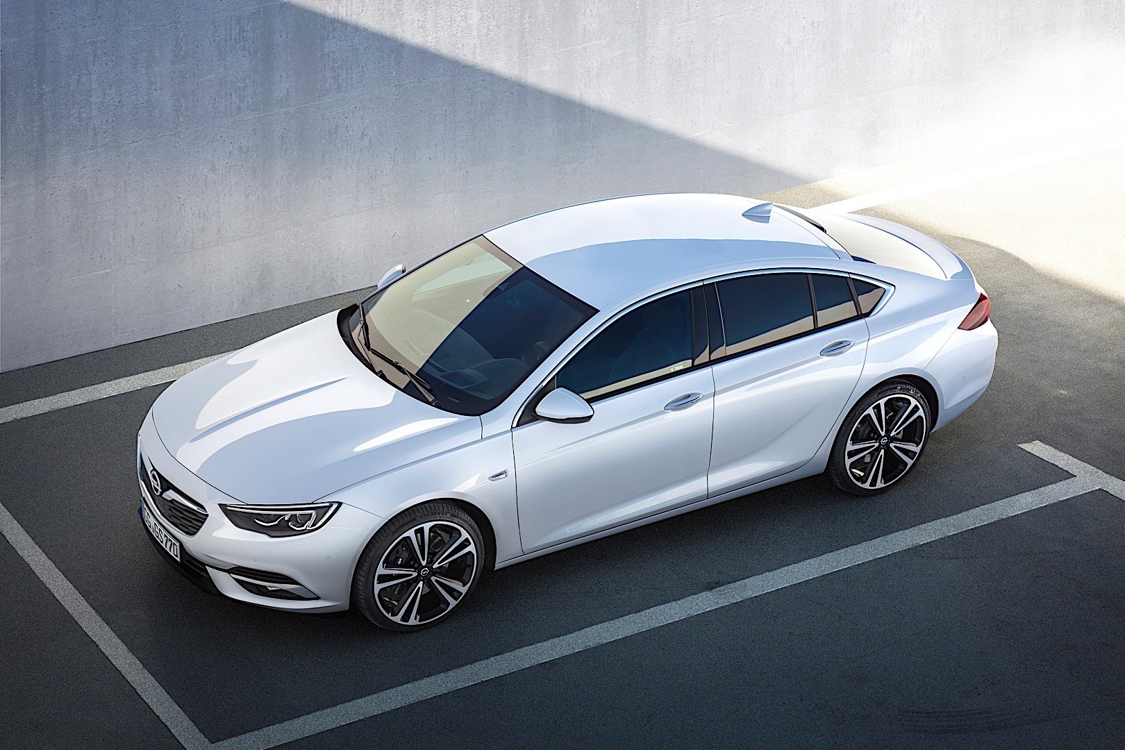 Opel Insignia photo 4