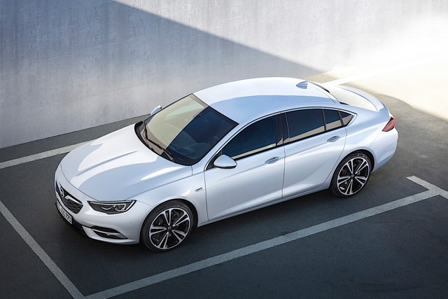 Opel Insignia foto 4