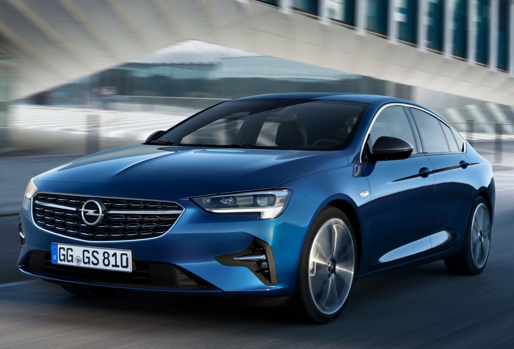 Opel Insignia photo 2