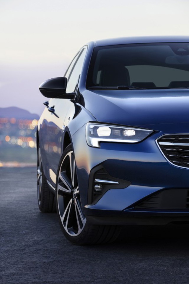 Opel Insignia foto 7