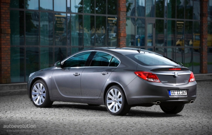 Opel Insignia photo 5
