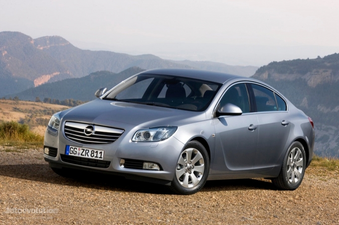 Opel Insignia photo 8