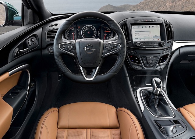 Opel Insignia photo 8