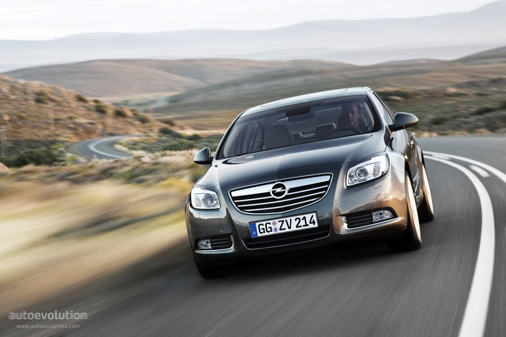 Opel Insignia photo 2