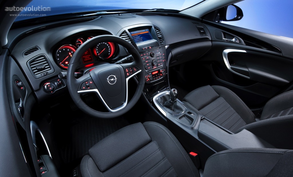 Opel Insignia photo 24