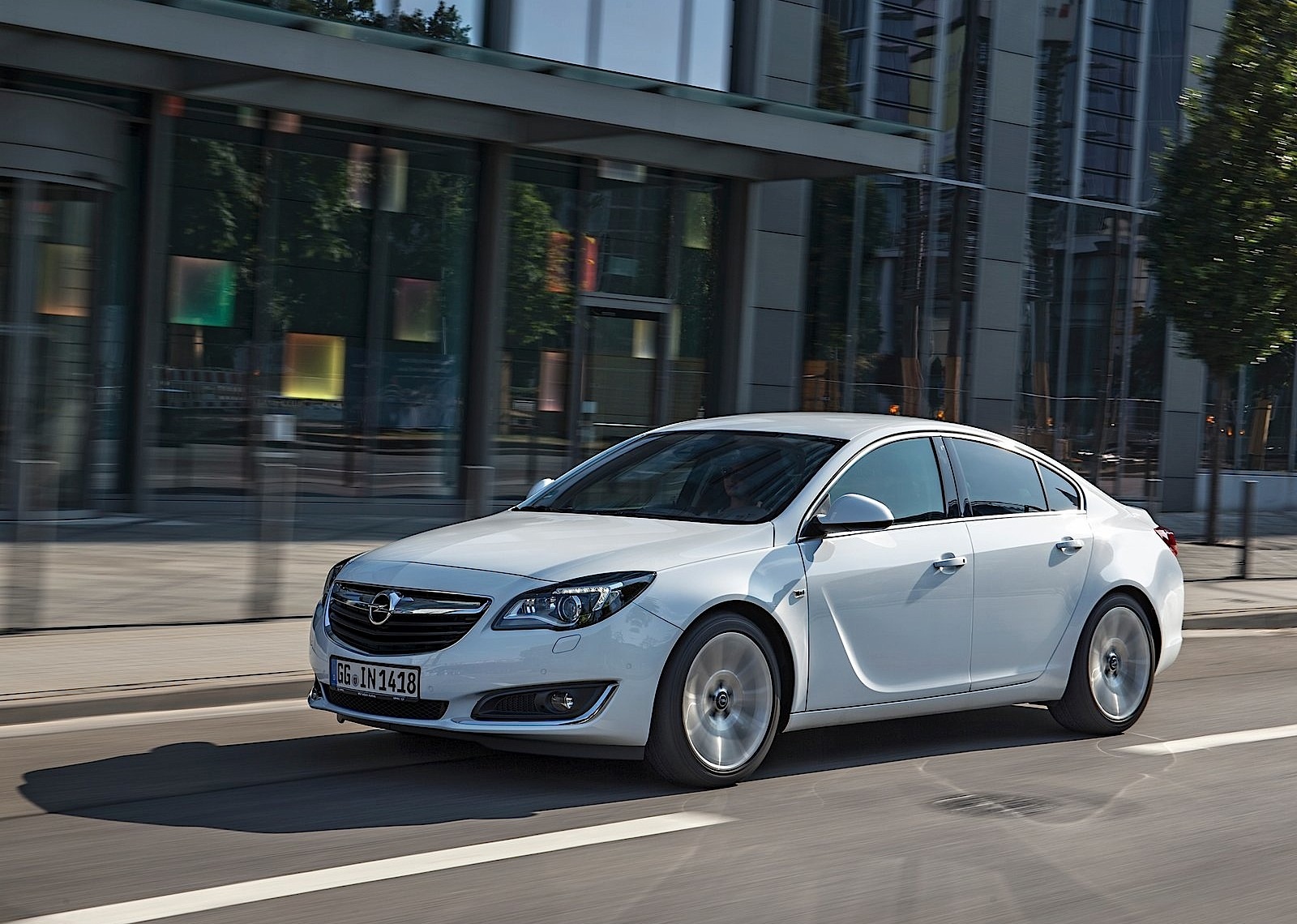 Opel Insignia photo 9