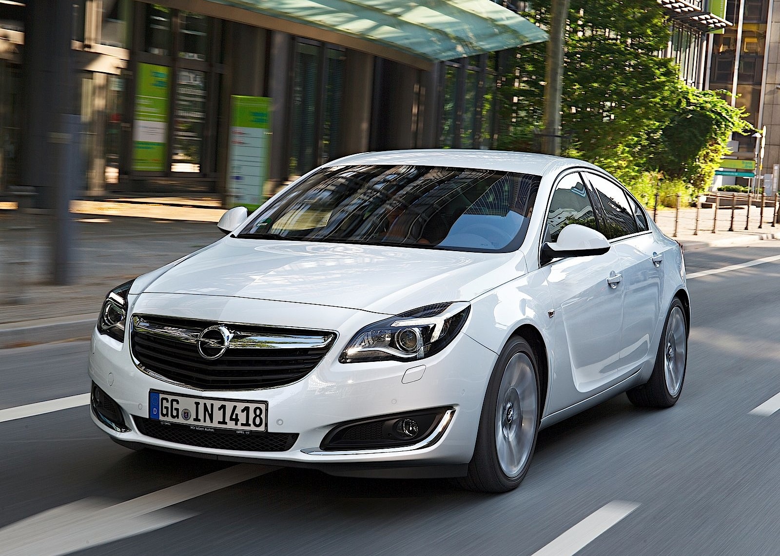 Opel Insignia photo 11
