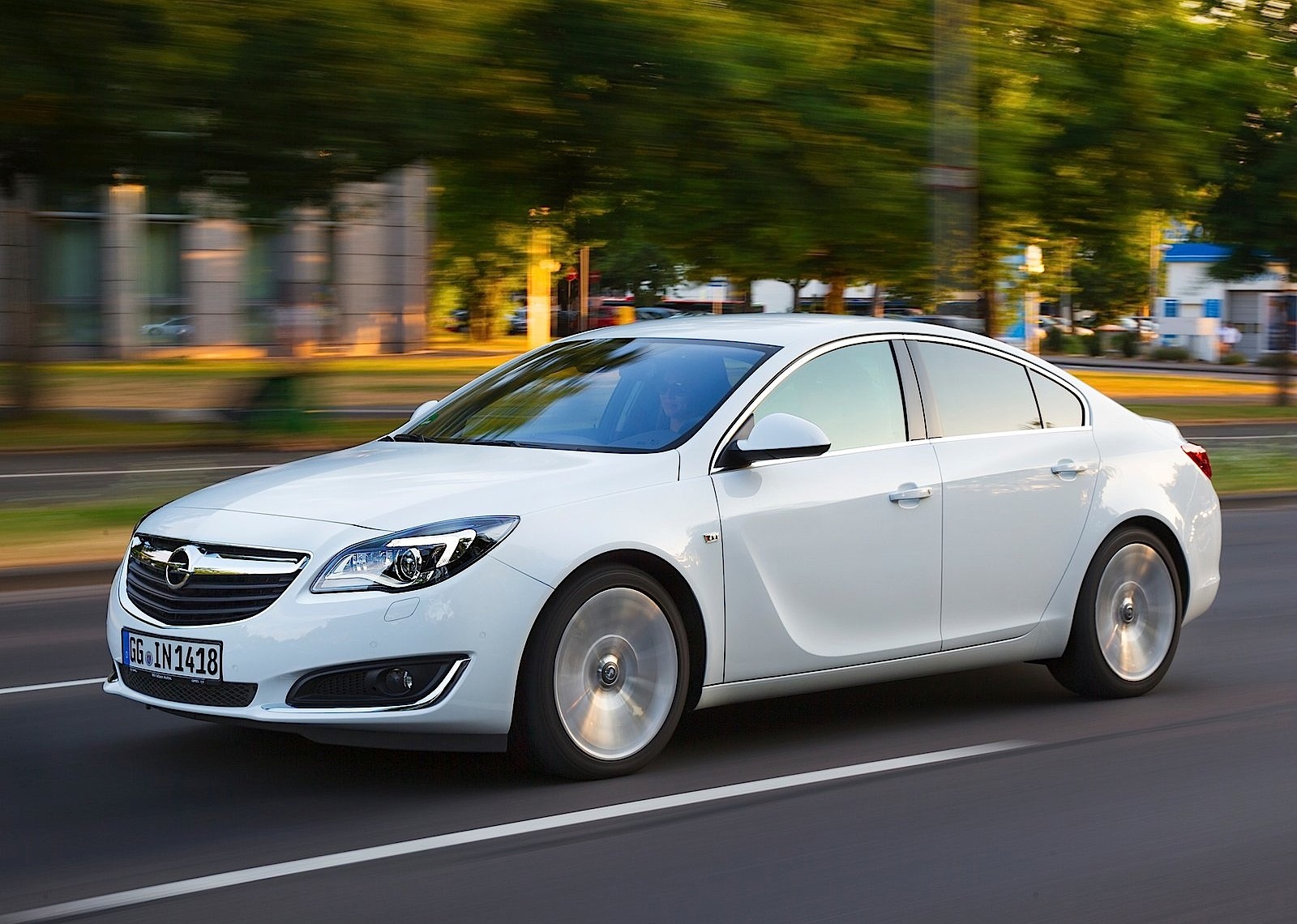 Opel Insignia photo 12