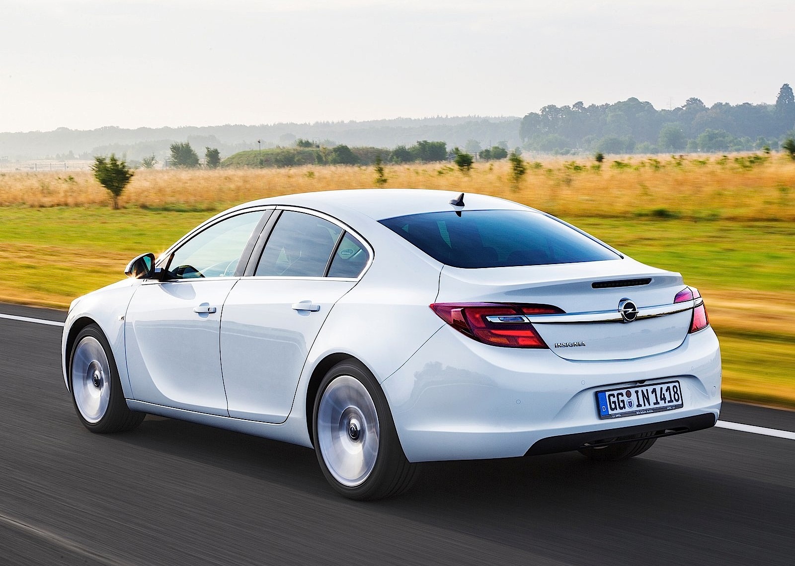 Opel Insignia photo 13