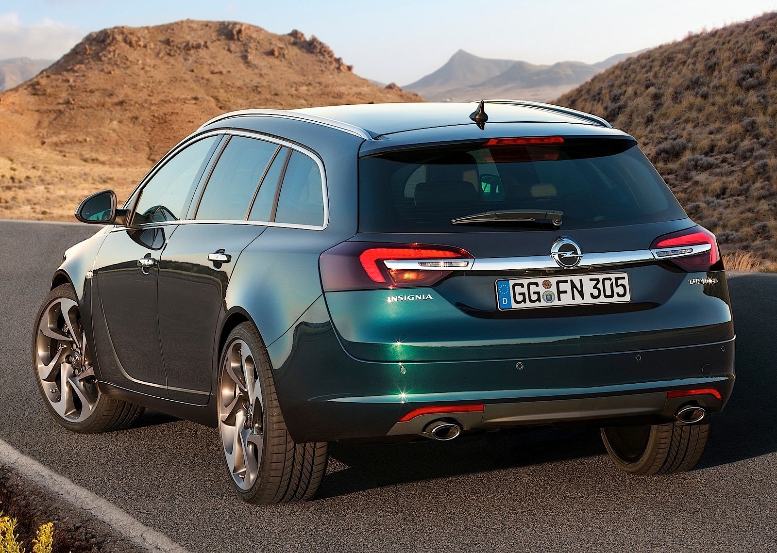 Opel Insignia photo 6