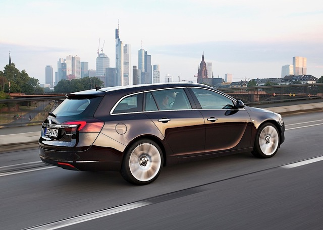 Opel Insignia photo 7