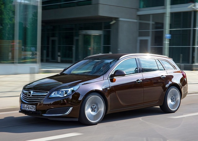 Opel Insignia photo 1