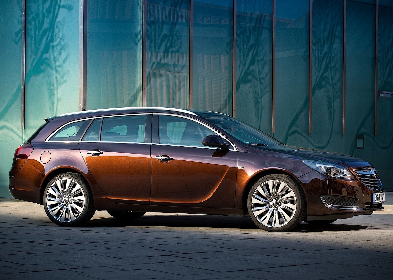 Opel Insignia photo 2