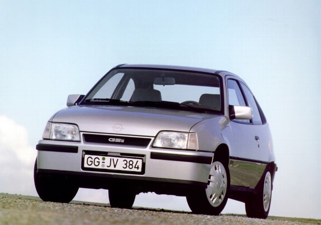 Opel Kadett 3 Doors photo 5